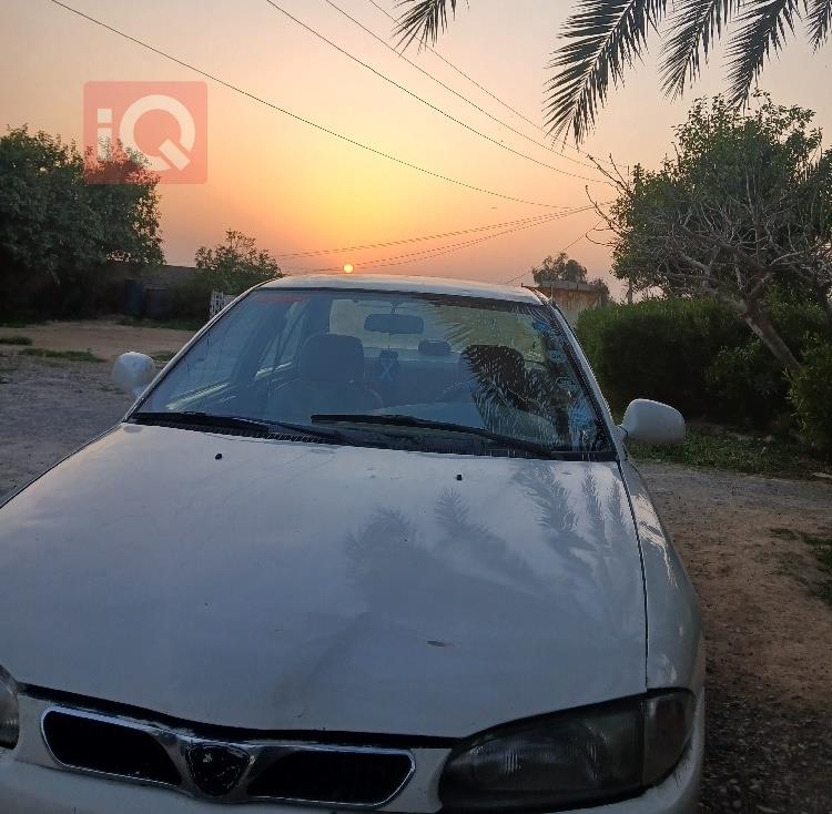 بروتون ويرا